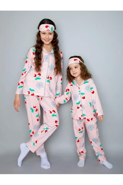 Pembe Kiraz Desenli Düğmeli Kız Çocuk Göz Bantlı Pijama Takımı